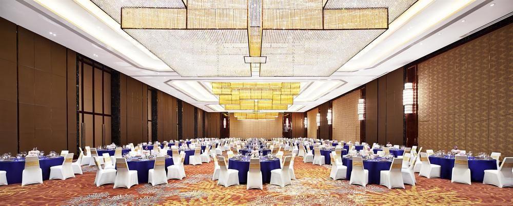 Sheraton Grand Zhengzhou Hotel Esterno foto