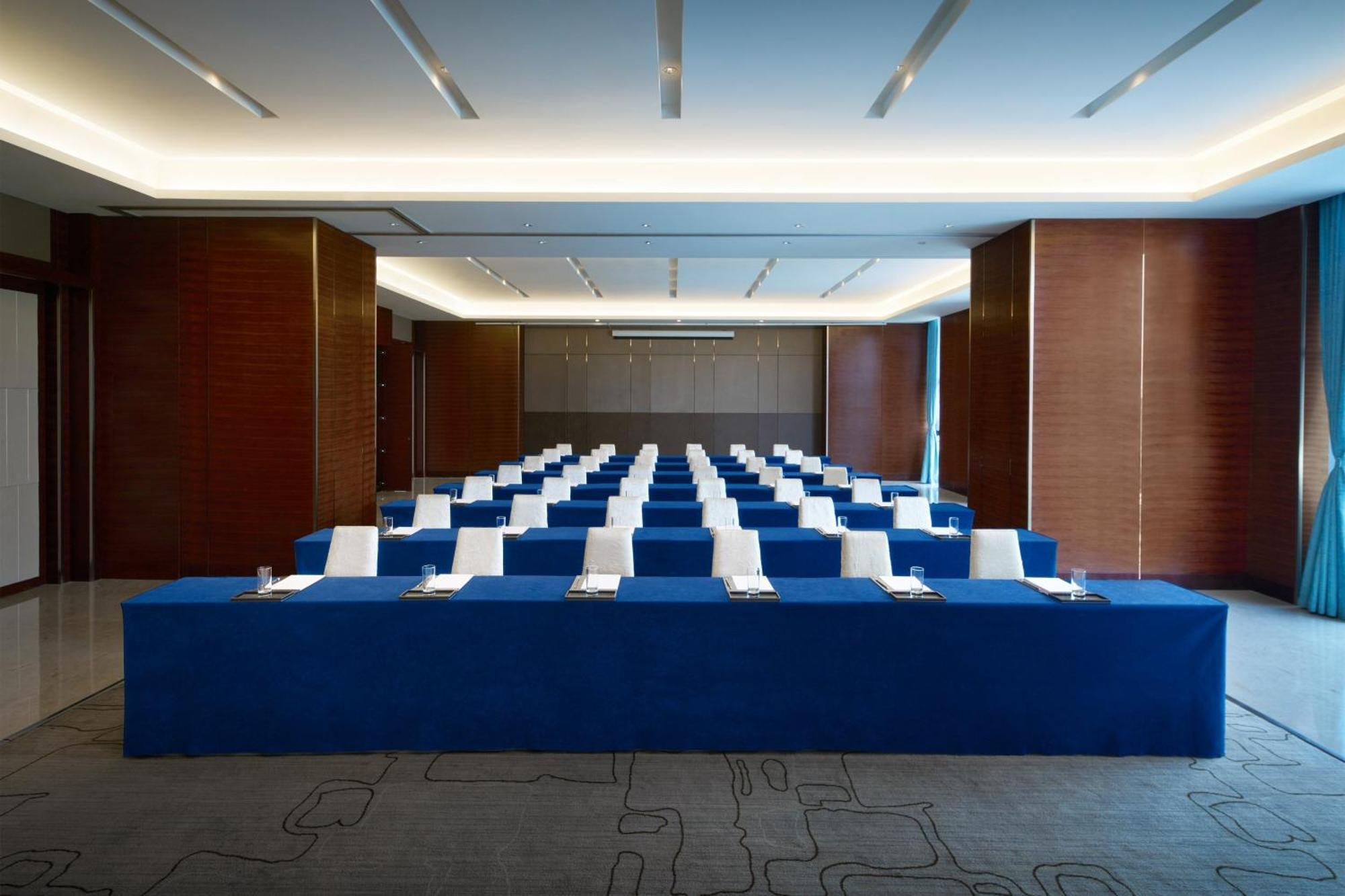 Sheraton Grand Zhengzhou Hotel Esterno foto