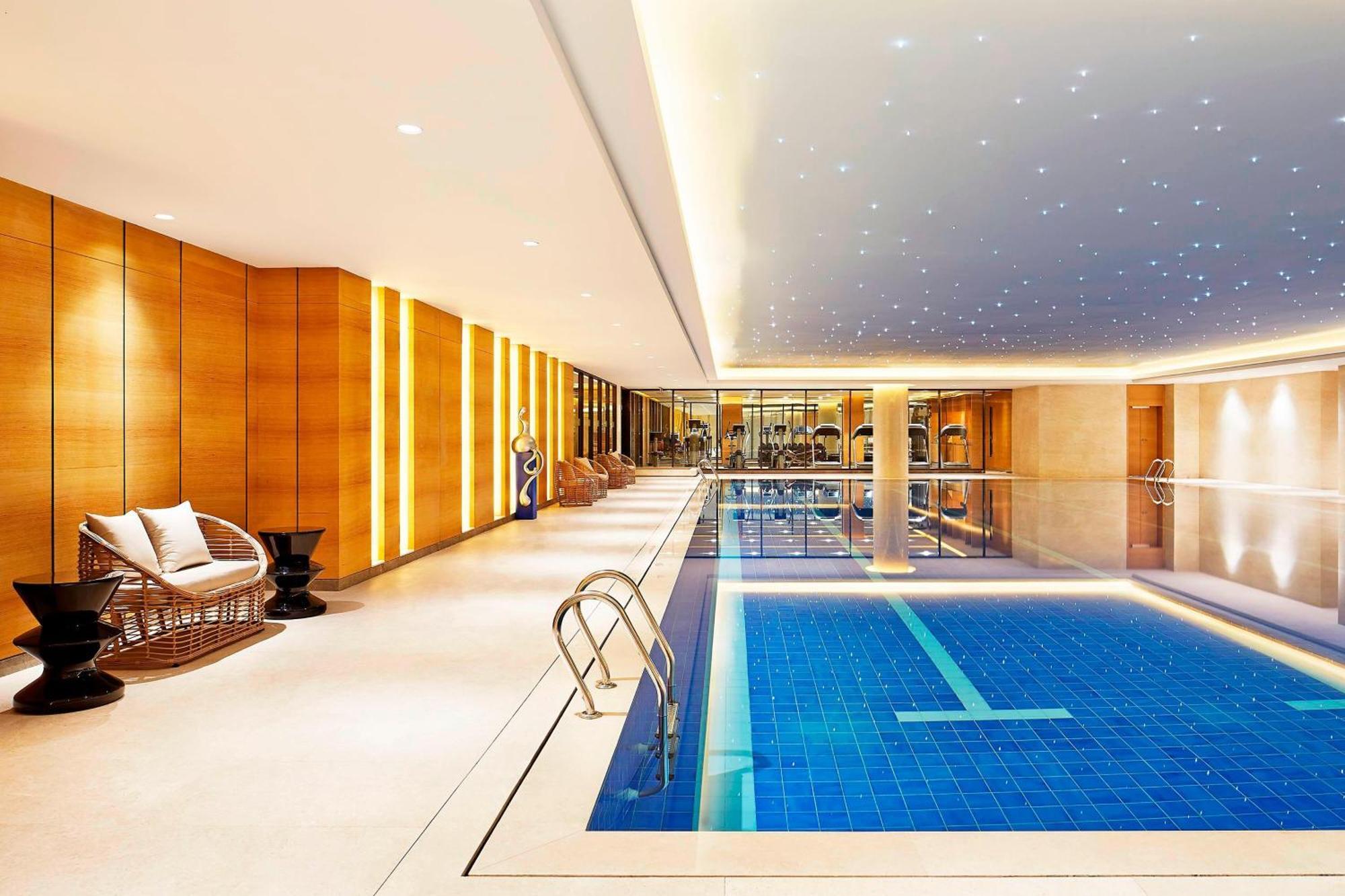Sheraton Grand Zhengzhou Hotel Esterno foto