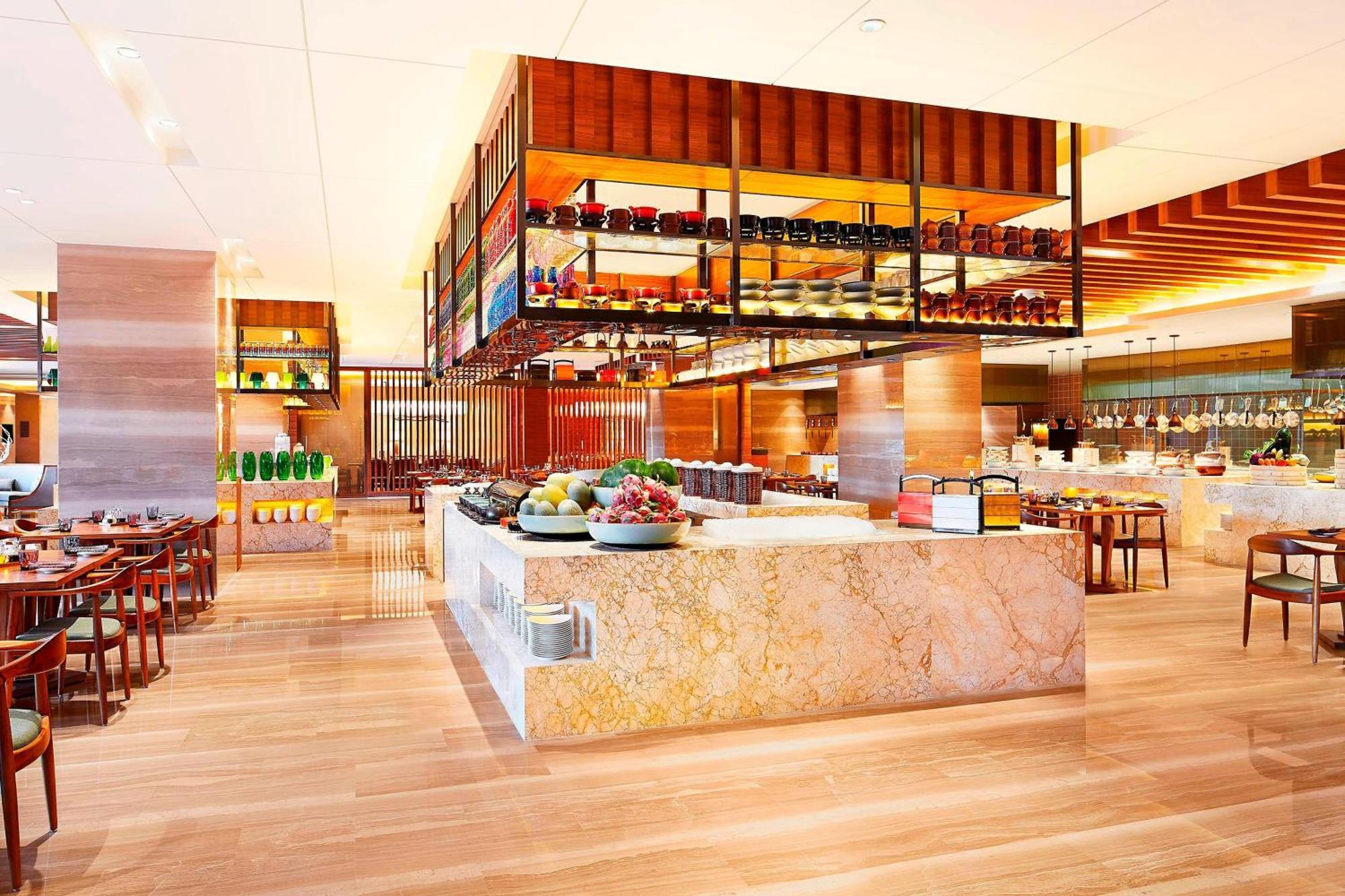 Sheraton Grand Zhengzhou Hotel Esterno foto