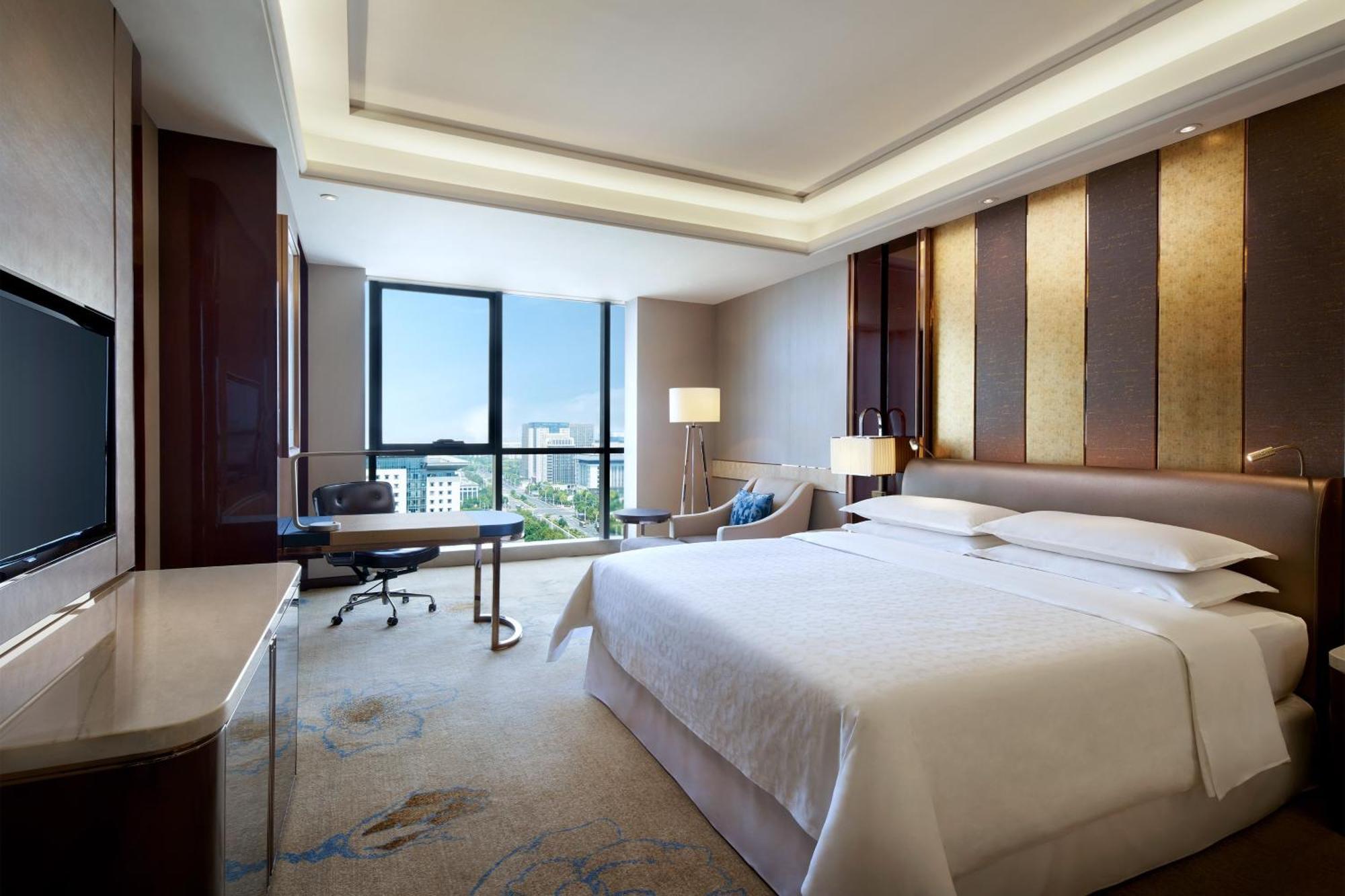 Sheraton Grand Zhengzhou Hotel Esterno foto
